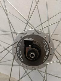 Mozzo dinamo Shimano DH-3N30