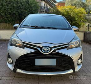 Toyota Yaris Hybrid Active 2015 - 66.250 km Roma