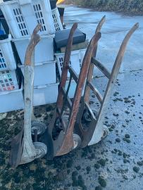 Carretto in legno antico