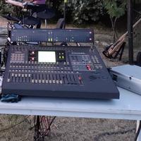 Mixer Digitale YAMAHA 02 R