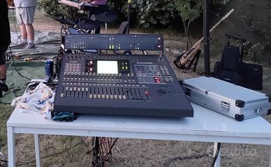 Mixer Digitale YAMAHA 02 R