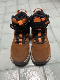 Scarpe da montagna adatte per neve ed idrorepellen