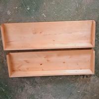 Due mensole Ikea di legno 