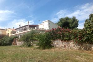 Bi/trilocale Margine Rosso 200metri spiaggiaPoetto