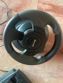 Volante e pedaliera per gaming PC