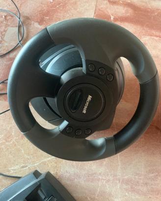 Volante e pedaliera per gaming PC