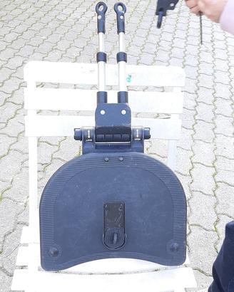 Carrello/pedana aggiuntivo al passeggino
