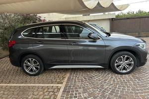 BMW X1 xDrive18d xLine 150 CV - automatica - tetto