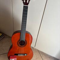 Chitarra classica da Studio con accessori