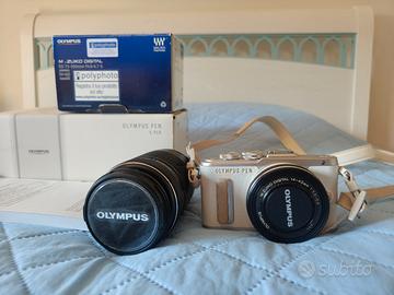 Olympus Pen E-PL 8 bianca + 2 obiettivi