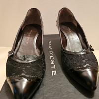 Scarpe lacca e pizzo