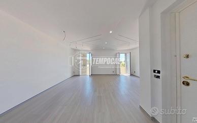 3 VANI CON CANTINA IN ZONA SAN PIETRO!!