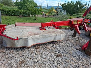 Falcia condizionatrice  falciatrice a dischetti 