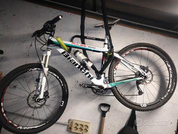 bicicletta Bianchi in carbonio Tg.M