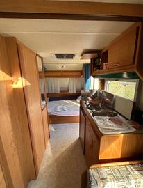 LAIKA P44 Caravan + Opel Meriva – set completo cam