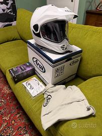 Casco Arai Tour-X5 + interfono Cardo Packtalk Neo