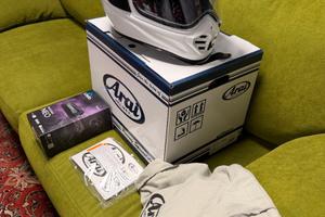 Casco Arai Tour-X5 + interfono Cardo Packtalk Neo