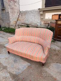 Divanetto antico