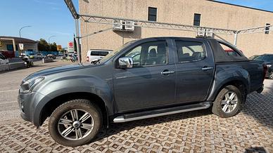 Isuzu D-Max 1.9 Crew Cab Quasar 4WD Clima