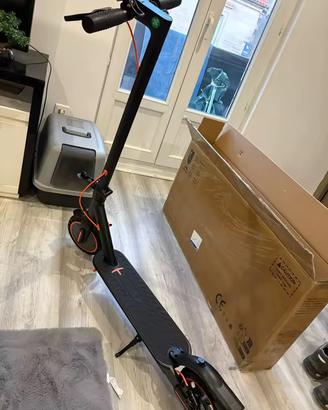 Monopattino Elettrico Pieghevole