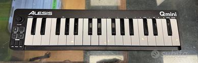 Controller MIDI Alesis Qmini