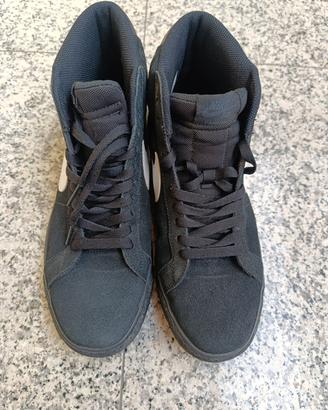 NIKE SB ZOOM BLAZER MID