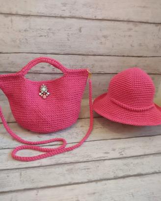 borsa e cappello 