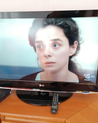 Televisione LG 37 pollici schermo piatto