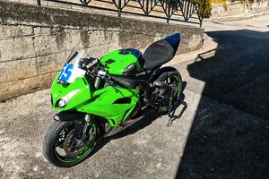 Kawasaki ninja zx6r 2016