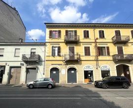 NEGOZIO A TORINO