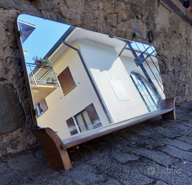 Uno specchio vintage per riflettere