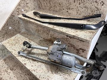 Motorino Tergicristallo Anteriore Audi A3 + Bracci