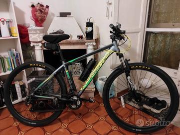 


MTB Adriatica 29 con Maxxis taglia XL