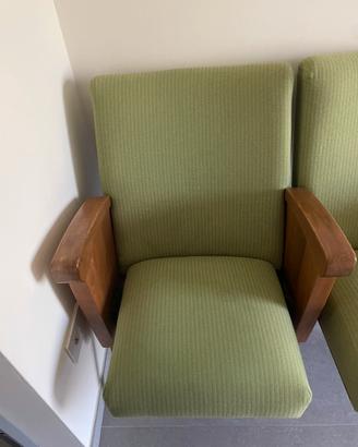 Coppia di poltrone vintage da cinema verde salvia