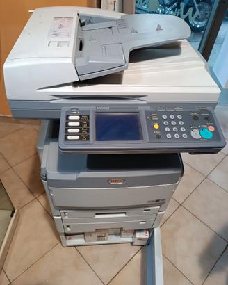 Fotocopiatrice multifunzione laser a colori