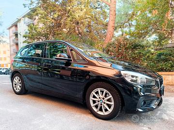 BMW 216d ACTIVE TOURER