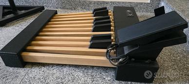 Viscount F1, Pedaliera 18 note. Nuovissima