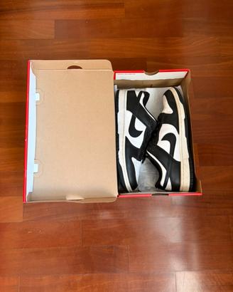 dunk low panda