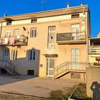 2 LOCALI A MASSAZZA