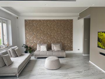 Divani letto con pouf e cuscini