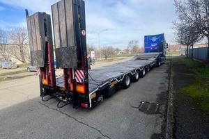 Semirimorchio Carrellone con Doppie Rampe