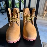 Timberland 44 