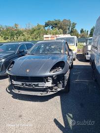 PORSCHE MACAN 2023 2000 BENZINA CODICE DMT