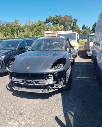 PORSCHE MACAN 2023 2000 BENZINA CODICE DMT