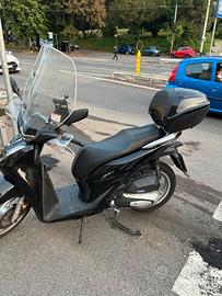 sh 125 nero lucido 2022
