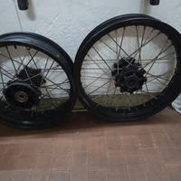 Benelli TRK 502X CERCHI E GOMME