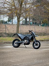 Husqvarna 701 supermoto 2022