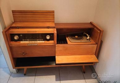 Radio e Giradischi vintage anni 1960