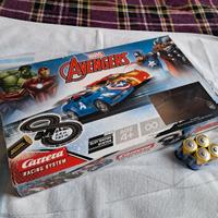 Marvel Avengers Pista Carrera Racing con Batterie