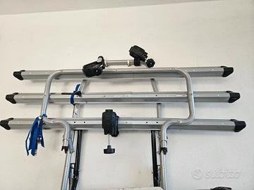 portabiciclette posteriore per 3 bici